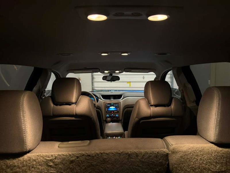 Used 2016 Chevrolet Traverse LS image 9
