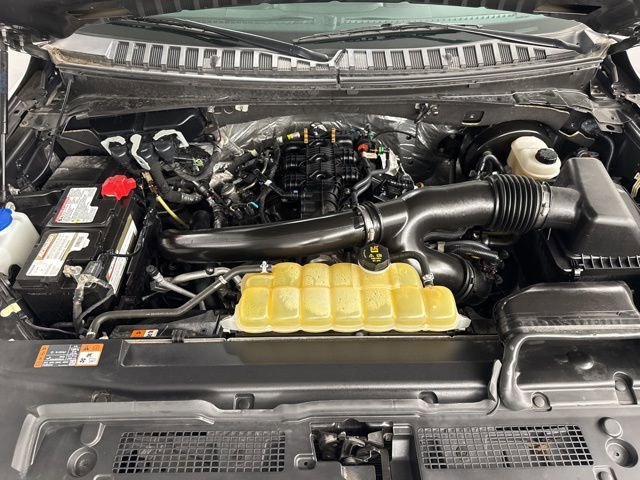 Used 2021 Ford Expedition XLT image 32