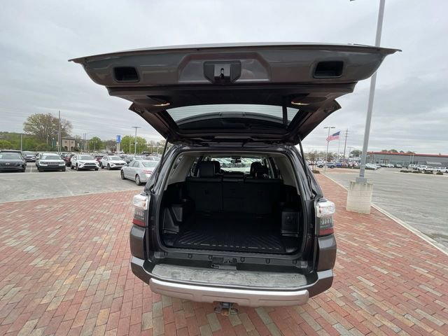 Used 2018 Toyota 4Runner TRD Off-Road Premium image 33