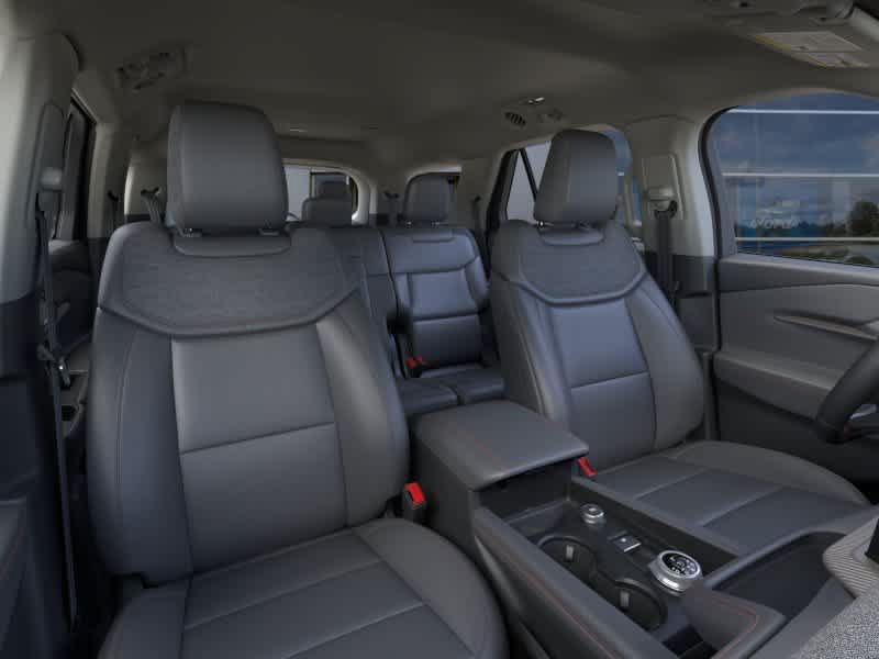 New 2026 Ford Explorer Active w/ Active Comfort Package AWD/4WD image 10