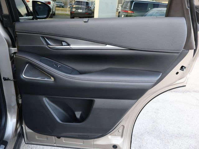 Used 2025 INFINITI QX60 Luxe image 13