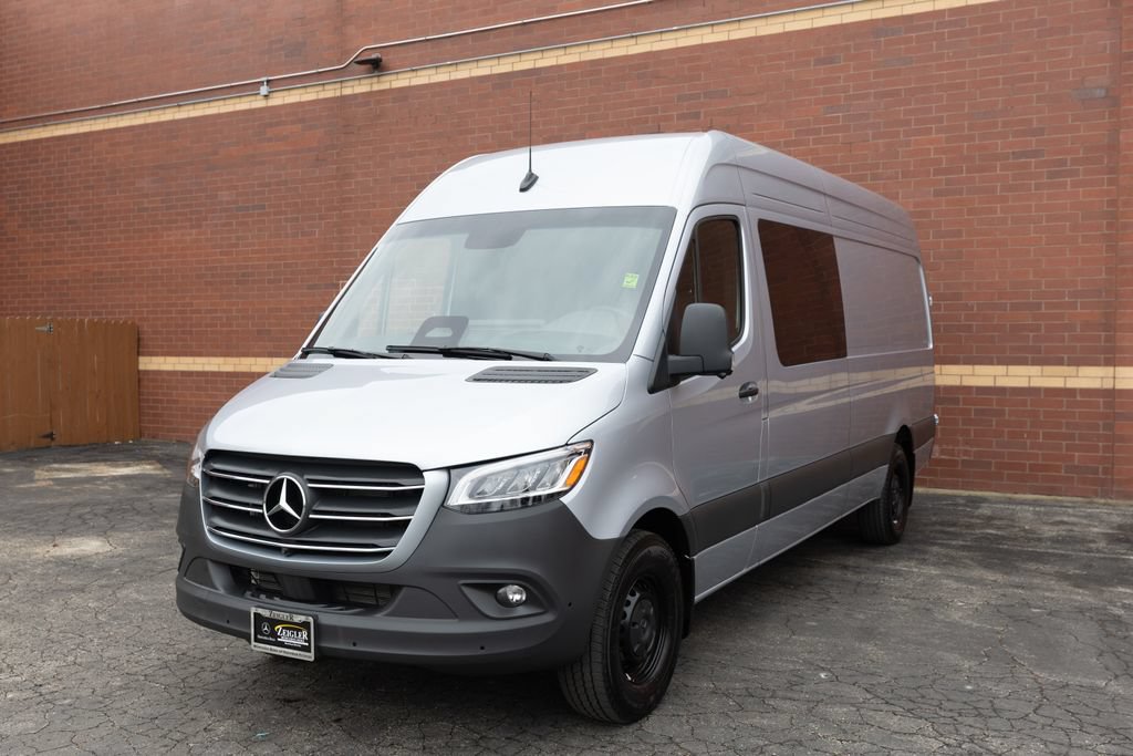 Used 2025 Mercedes-Benz Sprinter 2500 video 3