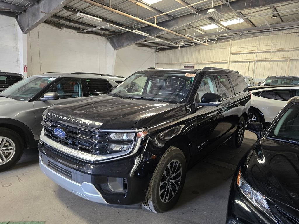 Used 2025 Ford Expedition Max Platinum image 4