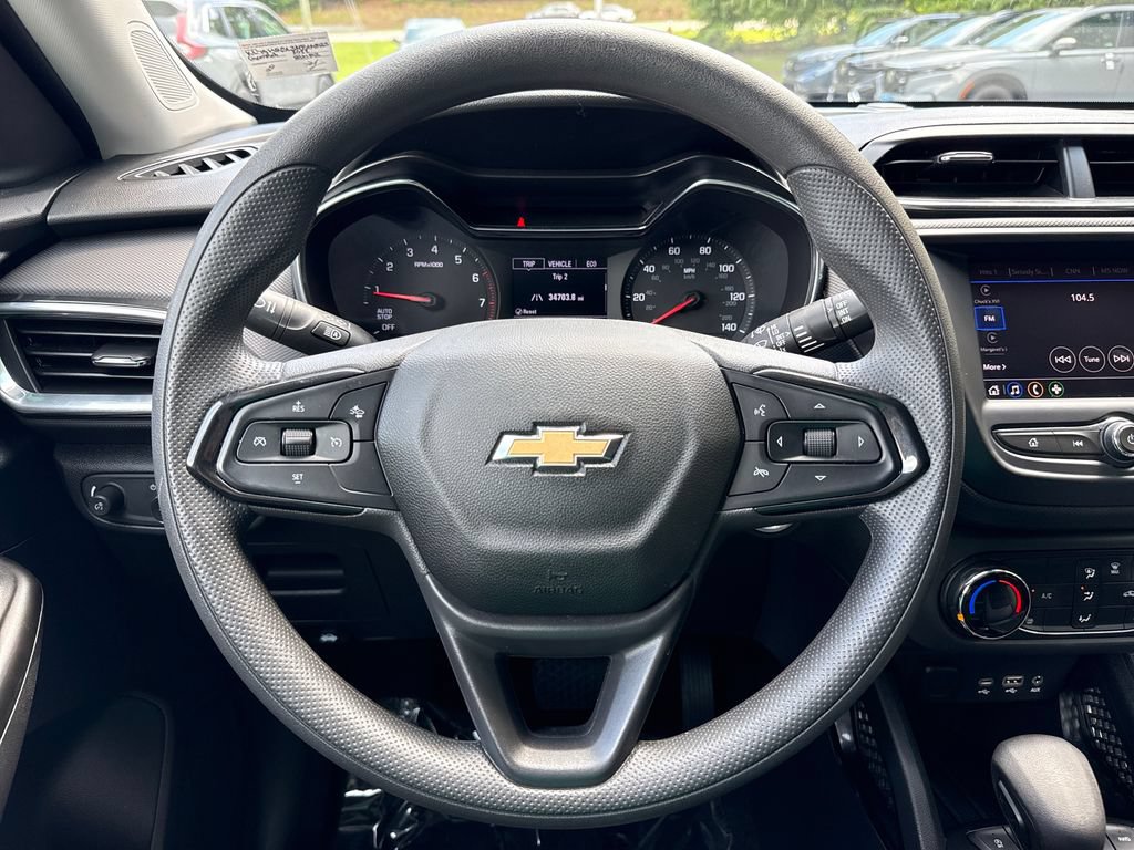 Used 2022 Chevrolet TrailBlazer LT AWD/4WD image 12