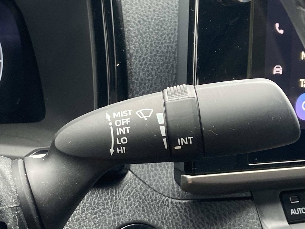 Used 2025 Toyota Camry XSE FWD image 33