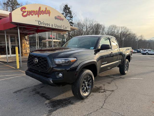 Used 2023 Toyota Tacoma SR5 AWD/4WD image 1