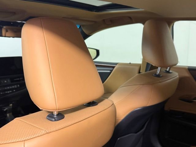Used 2024 Lexus ES 350 w/ Premium Package FWD image 28