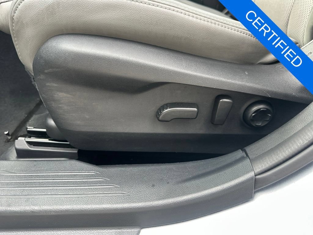 Used 2024 Subaru Legacy Limited AWD/4WD image 16