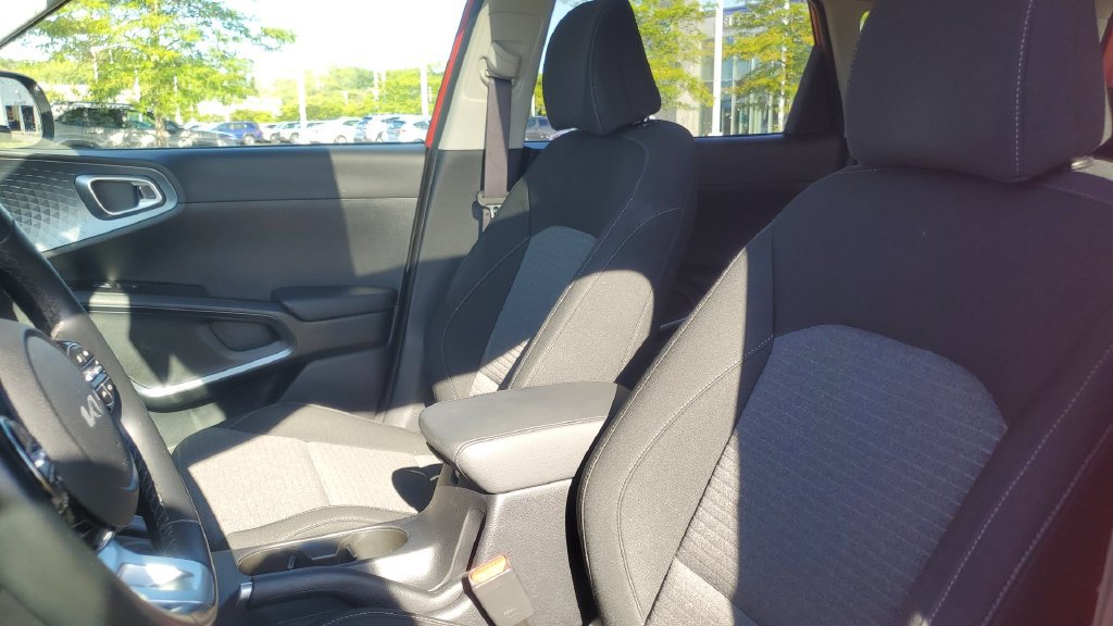 Used 2023 Kia Soul EX FWD image 21