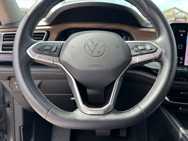 Used 2024 Volkswagen Atlas SE image 25