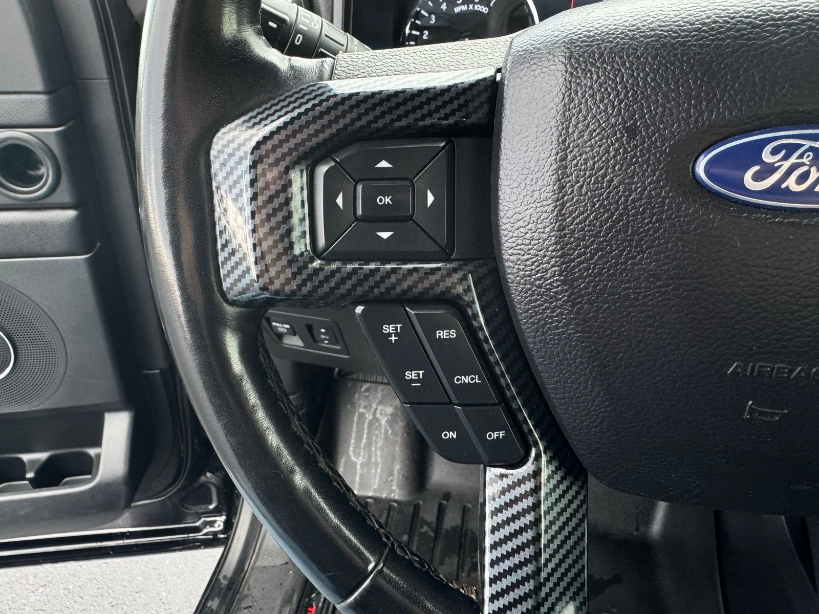 Used 2020 Ford Expedition Limited image 21