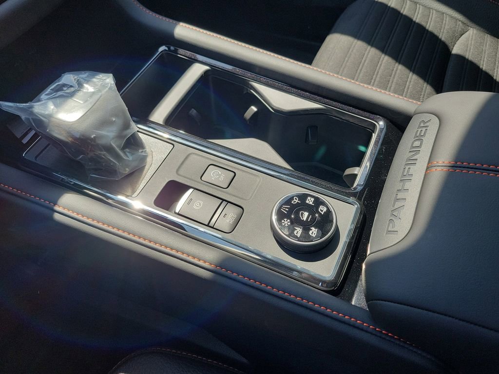 New 2026 Nissan Pathfinder Rock Creek AWD/4WD image 11