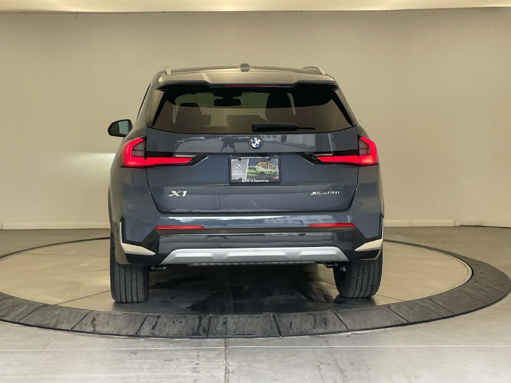 New 2027 BMW X1 xDrive28i w/ Convenience Package AWD/4WD image 4