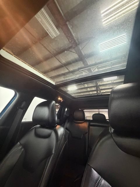 Used 2023 Jeep Compass Latitude w/ Sun and Sound Group AWD/4WD image 14