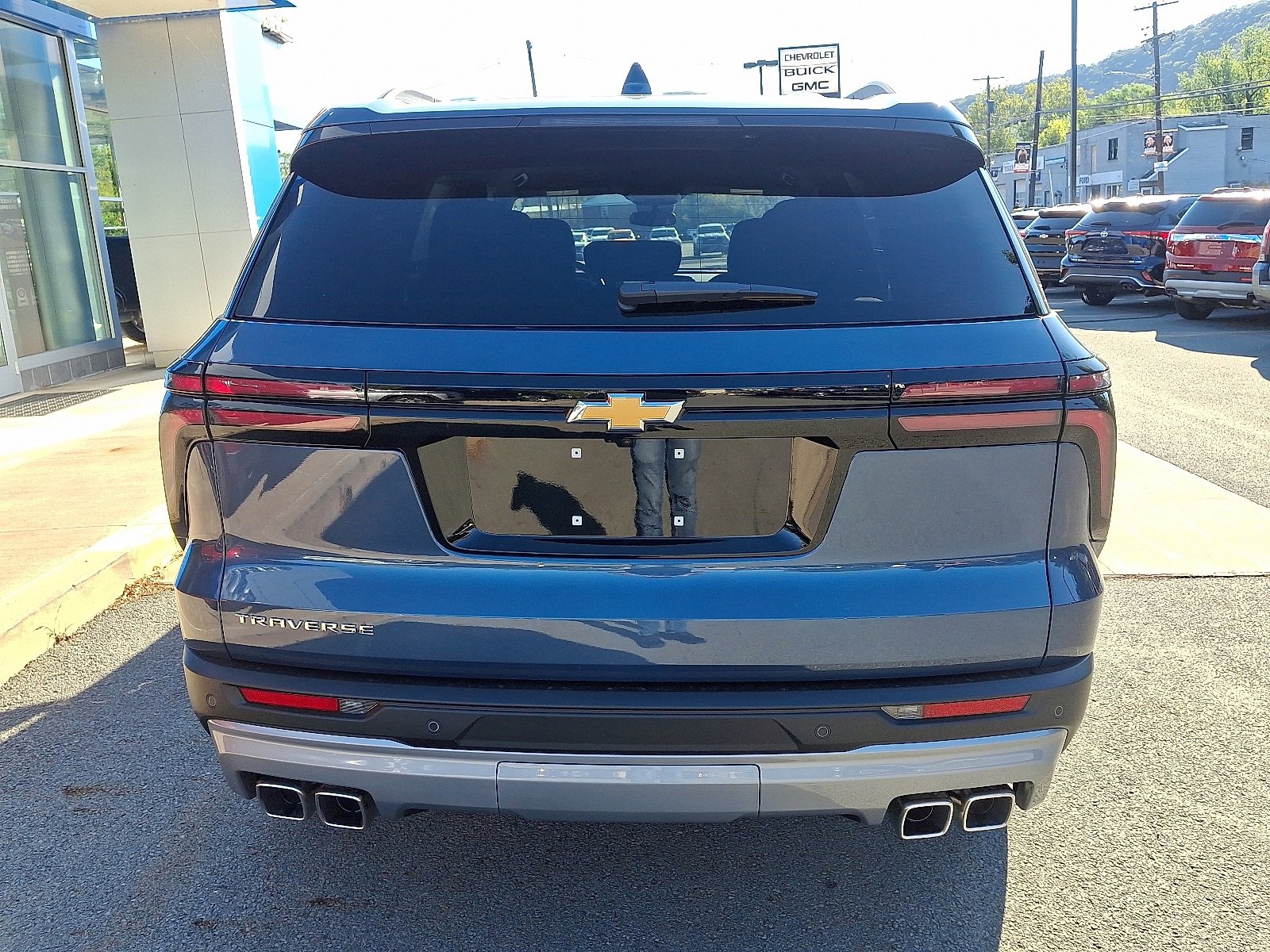 New 2026 Chevrolet Traverse LT image 5