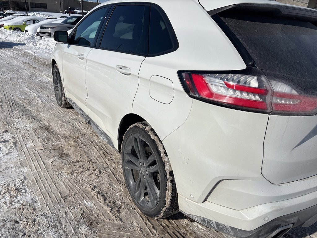 Used 2021 Ford Edge ST w/ Equipment Group 401A image 2