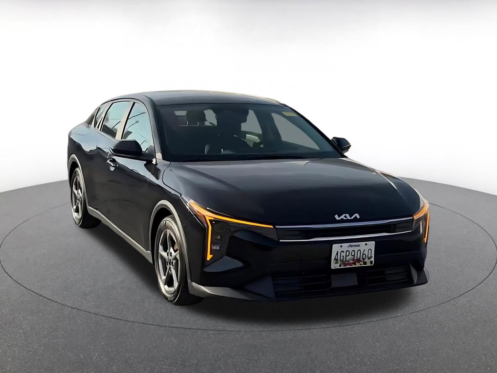 Used 2025 Kia K4 FWD image 3