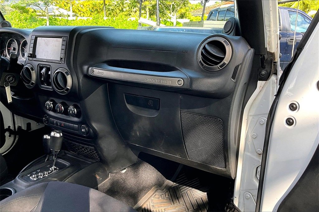 Used 2014 Jeep Wrangler Unlimited Sport w/ Quick Order Package 24S image 16