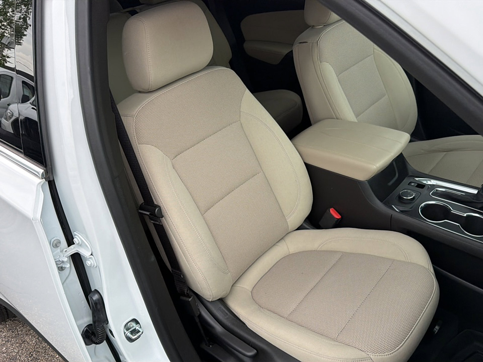Used 2022 Chevrolet Traverse LS AWD/4WD image 11