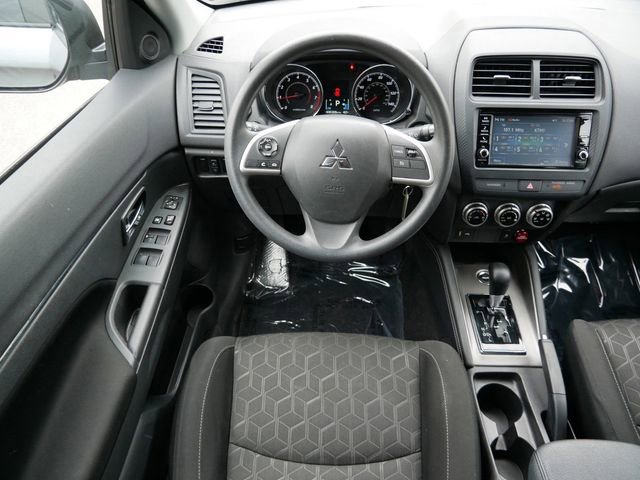 Used 2023 Mitsubishi Outlander Sport ES AWD/4WD image 12
