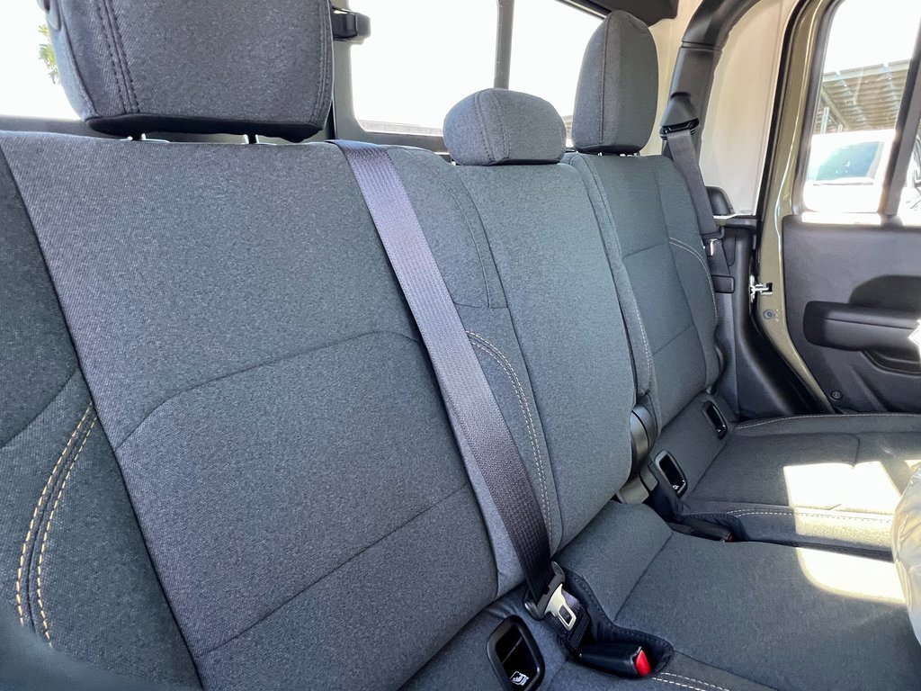 New 2025 Jeep Gladiator Willys image 15