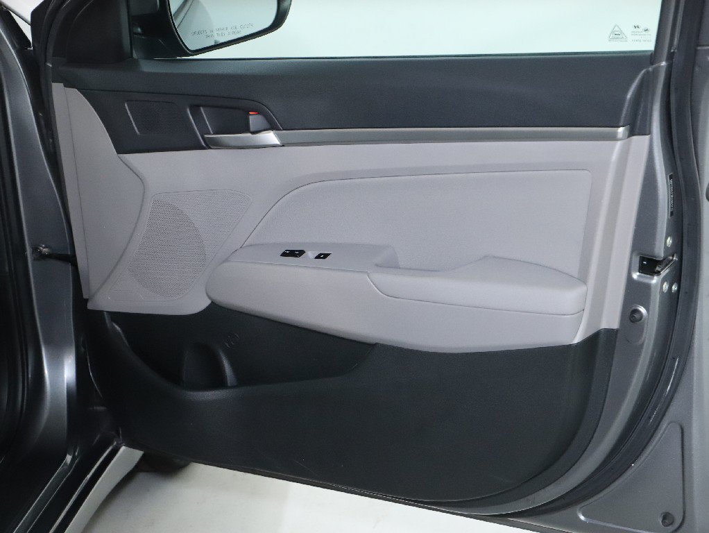 Used 2019 Hyundai Elantra SEL FWD image 30