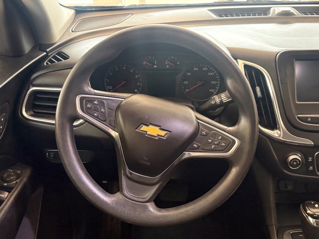 Used 2018 Chevrolet Equinox LT AWD/4WD image 16