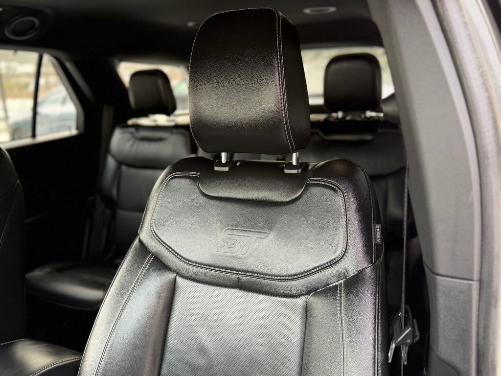 Used 2022 Ford Explorer ST w/ Equipment Group 401A image 10