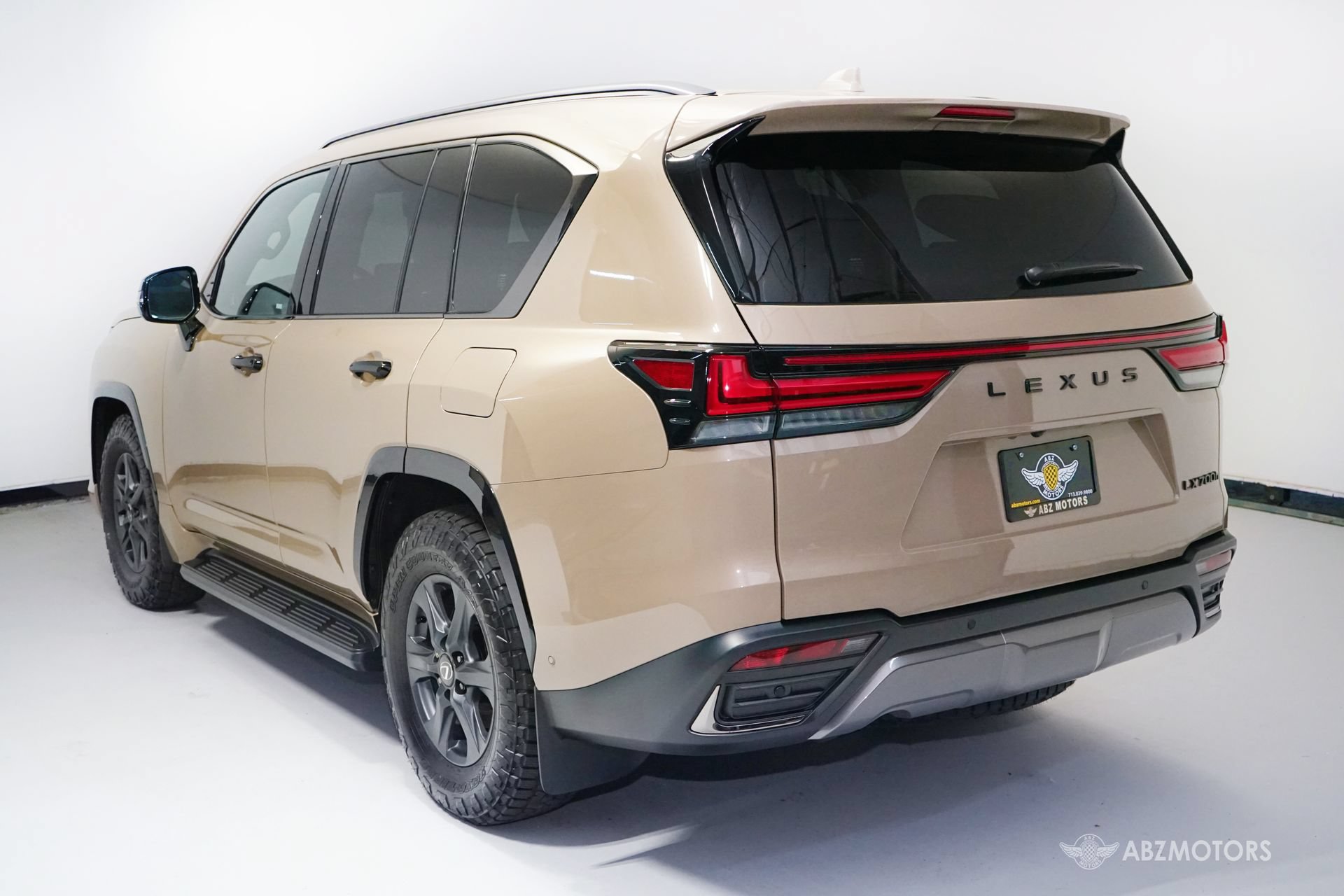 Used 2026 Lexus LX 700h Overtrail AWD/4WD image 6