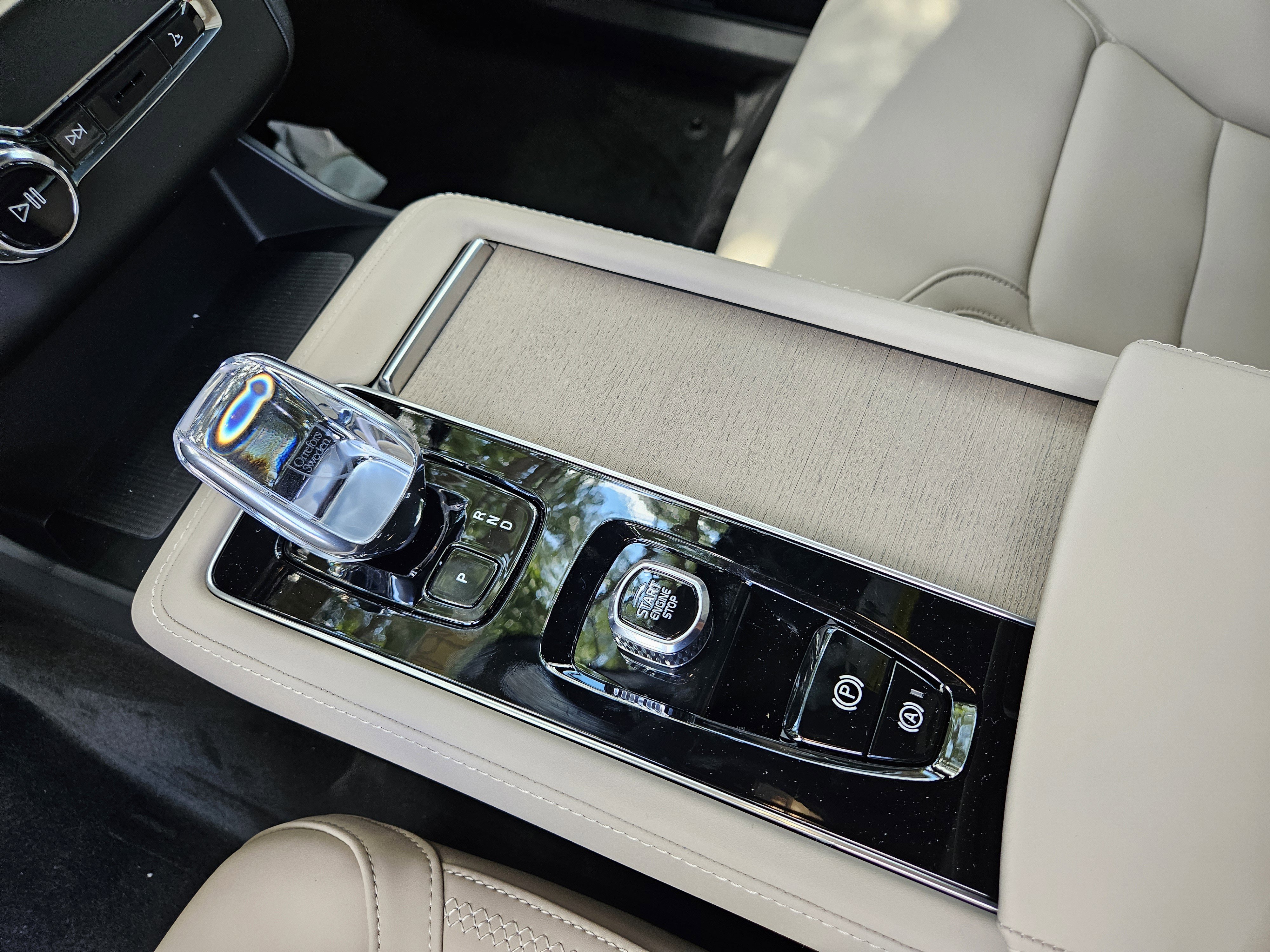 New 2026 Volvo XC90 B6 Plus image 31