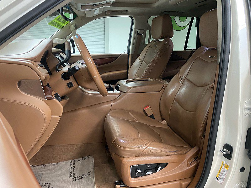 Used 2015 Cadillac Escalade Platinum image 10