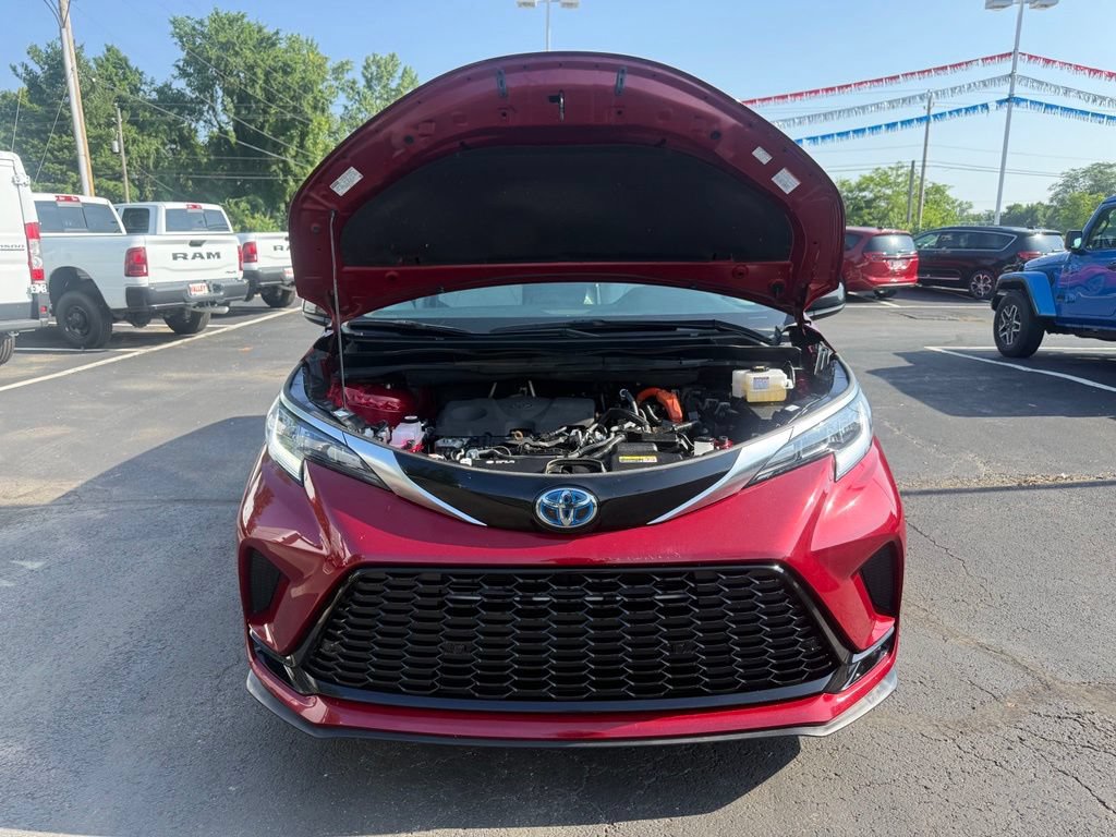 Used 2022 Toyota Sienna XSE w/ XSE Plus Package AWD/4WD image 65