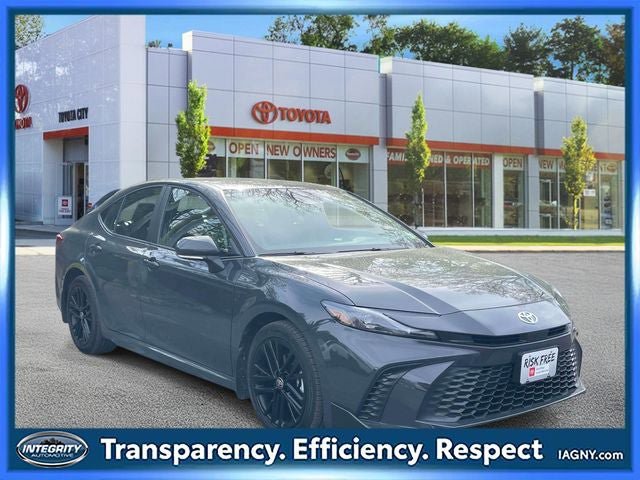 Used 2026 Toyota Camry SE w/ Convenience Package AWD/4WD image 1