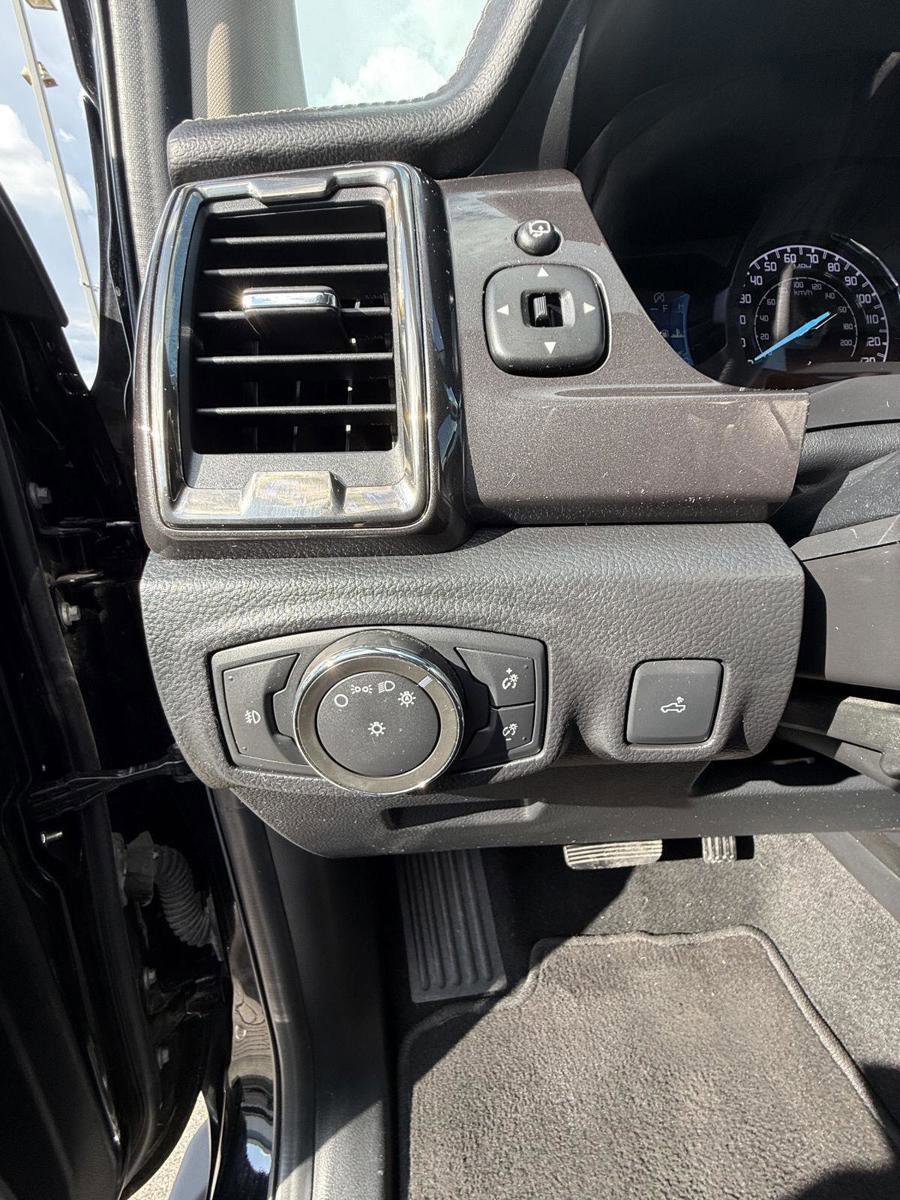 Used 2022 Ford Ranger Lariat w/ Equipment Group 501A High image 18