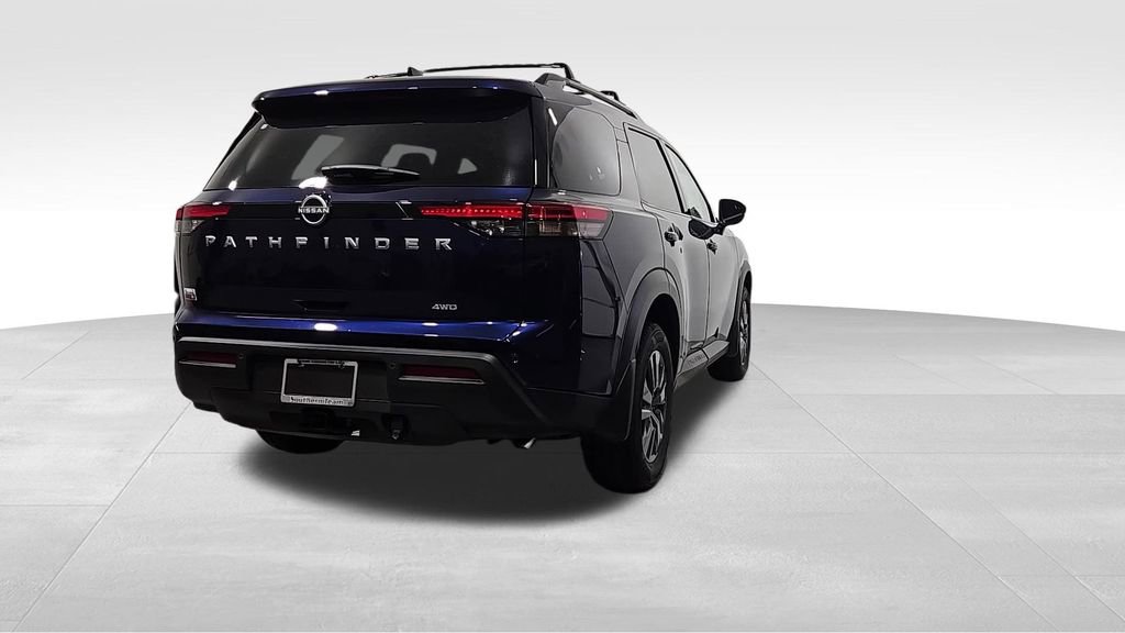 New 2025 Nissan Pathfinder SV image 5