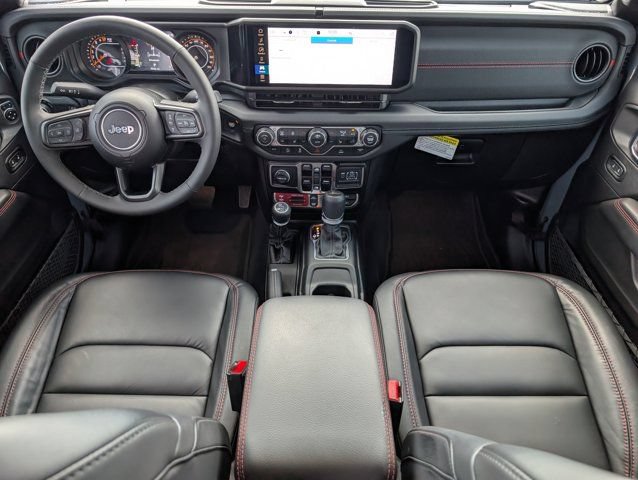 Used 2025 Jeep Gladiator Rubicon w/ Convenience Group AWD/4WD image 5