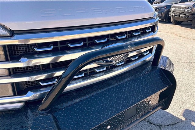 Used 2024 Ford F350 Platinum w/ FX4 Off-Road Package image 28