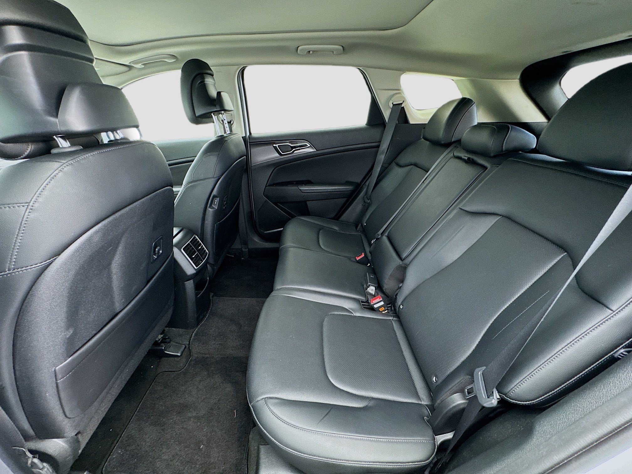 Used 2023 Kia Sportage SX FWD image 16