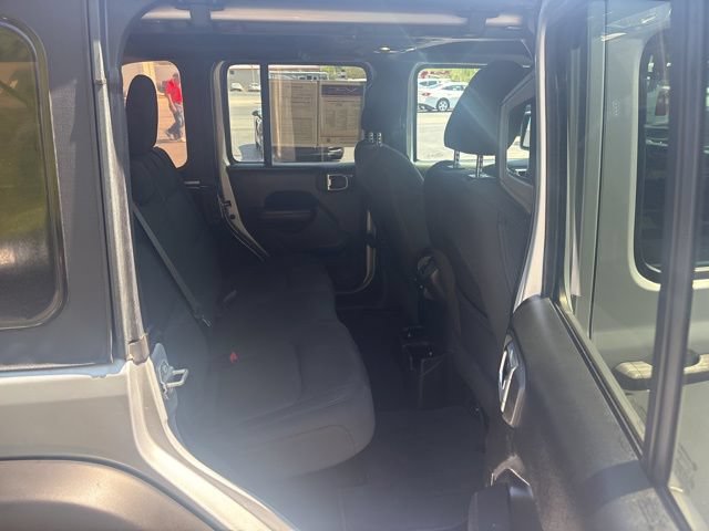 Used 2022 Jeep Wrangler Unlimited Sport AWD/4WD image 22