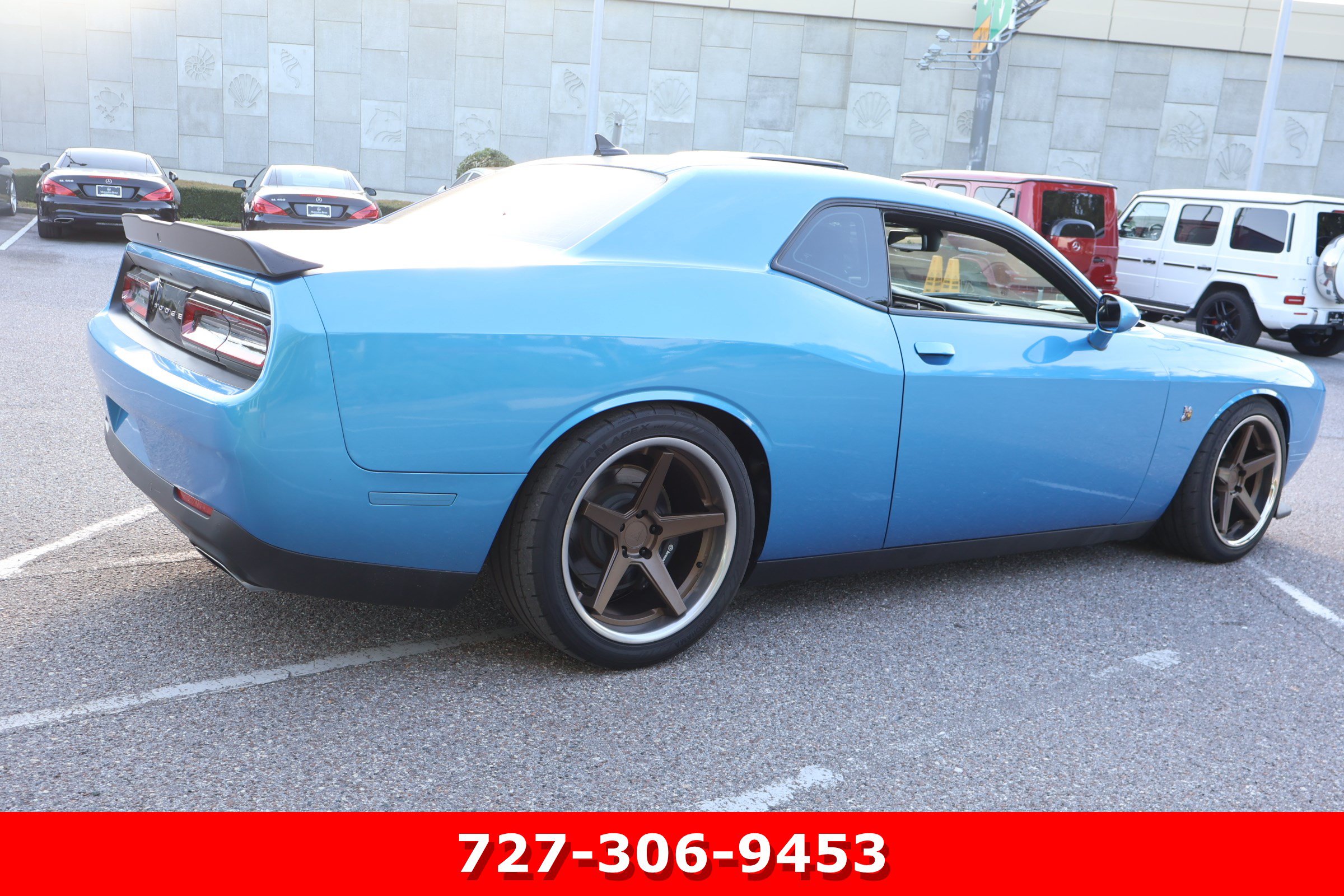 Used 2019 Dodge Challenger R/T Scat Pack w/ Shaker Package RWD image 8