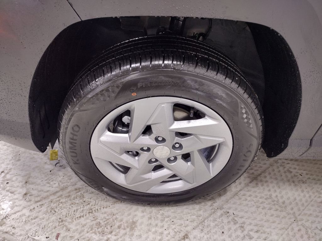 New 2026 Hyundai Kona SE image 5