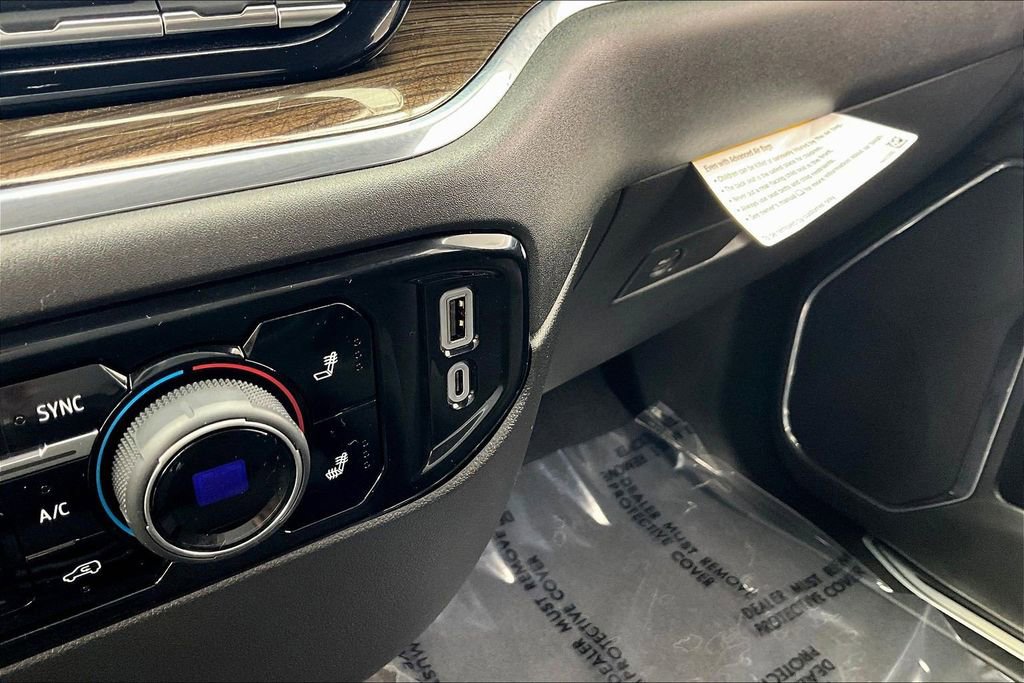 Used 2024 Chevrolet Silverado 1500 LT image 33