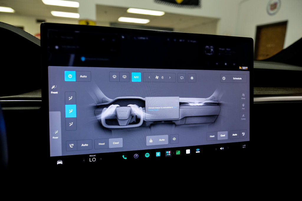 Used 2022 Tesla Model X AWD/4WD image 25
