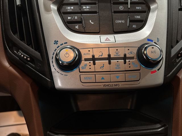 Used 2016 Chevrolet Equinox LTZ w/ Enhanced Convenience Package image 12