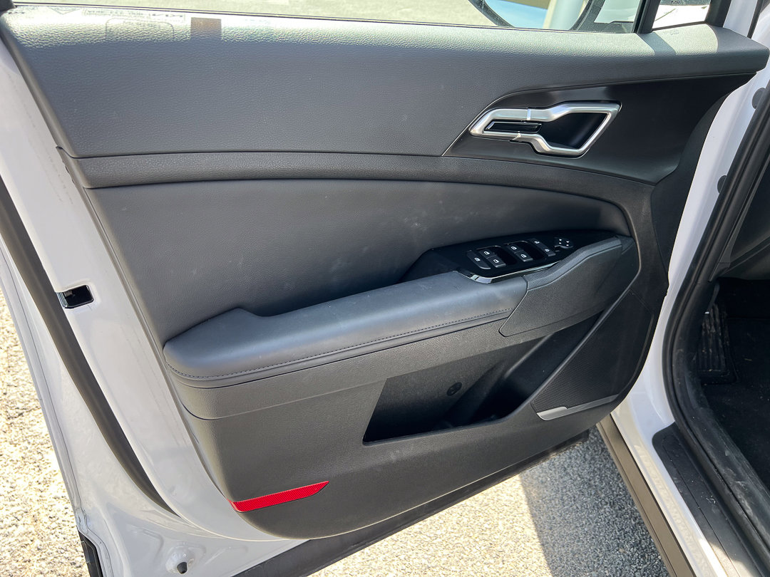 Used 2023 Kia Sportage EX image 13