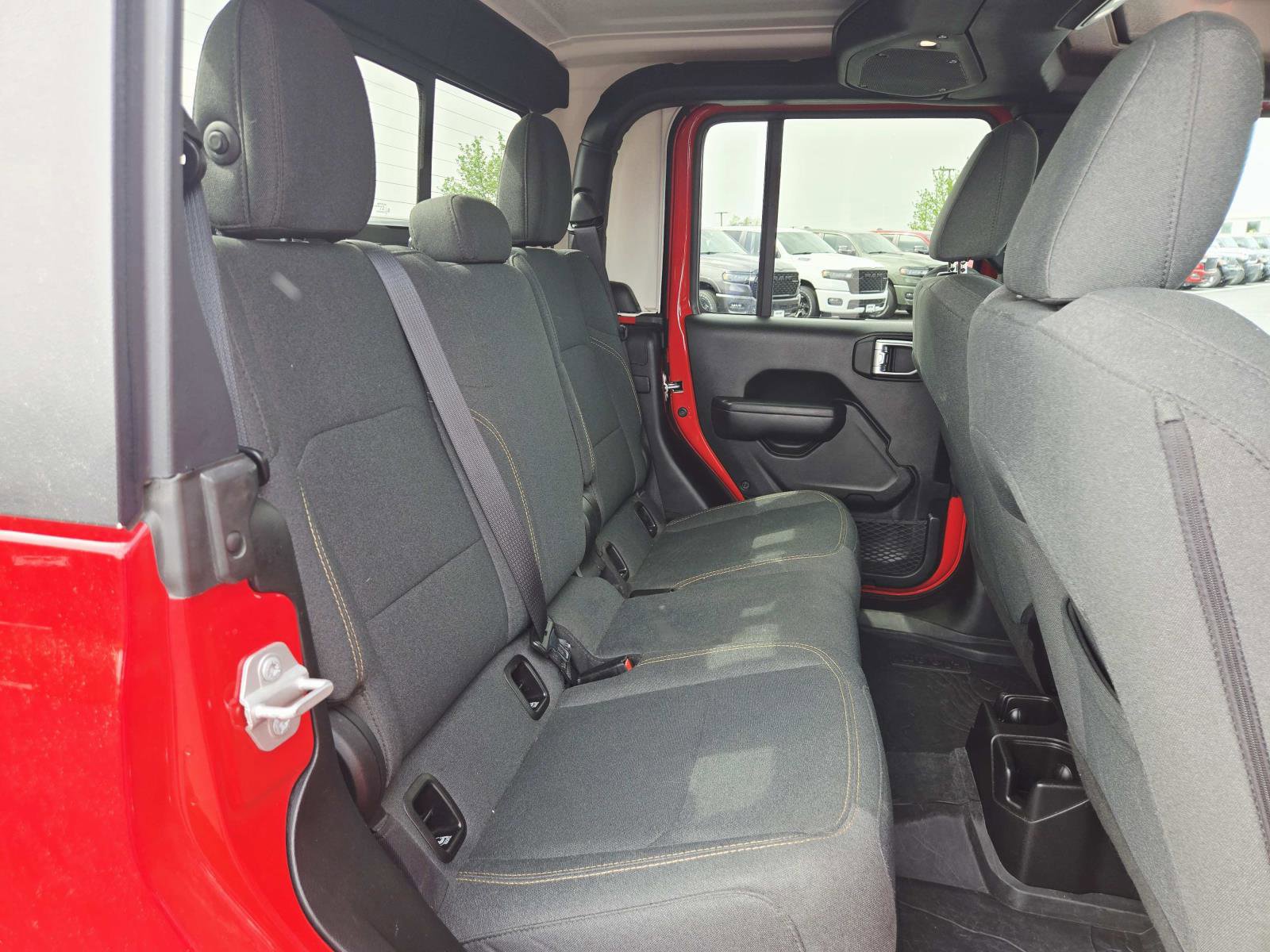 Used 2024 Jeep Gladiator Sport image 16