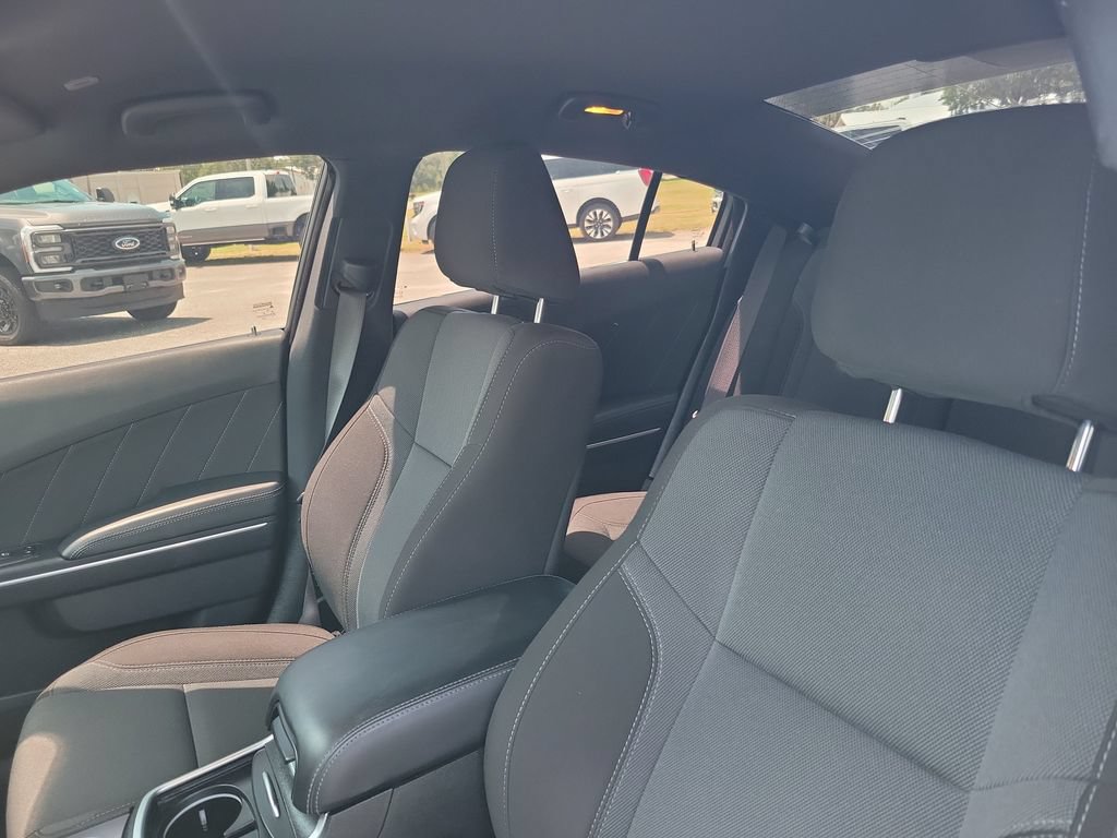 Used 2020 Dodge Charger SXT RWD image 19