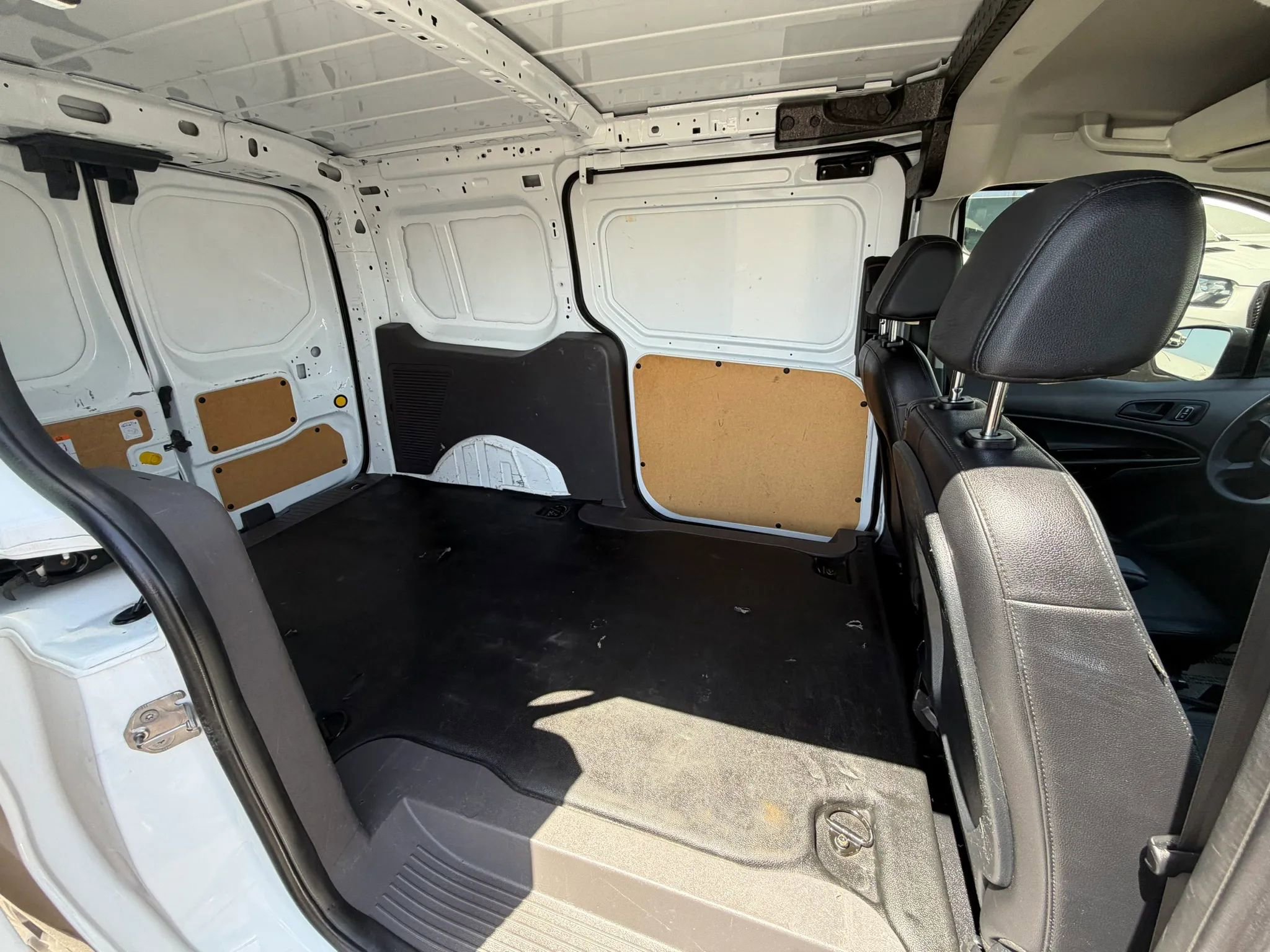 Used 2019 Ford Transit Connect XL FWD image 15