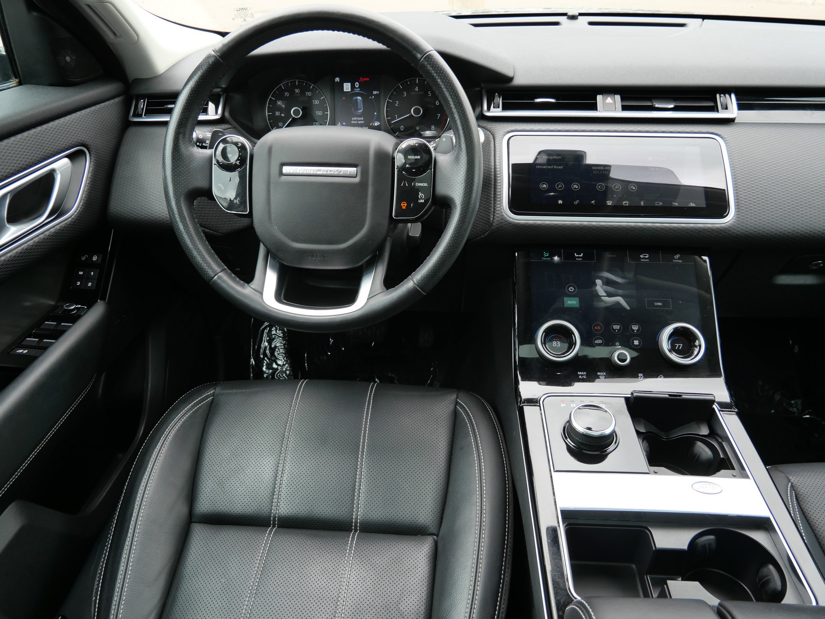 Used 2018 Land Rover Range Rover Velar S AWD/4WD image 19