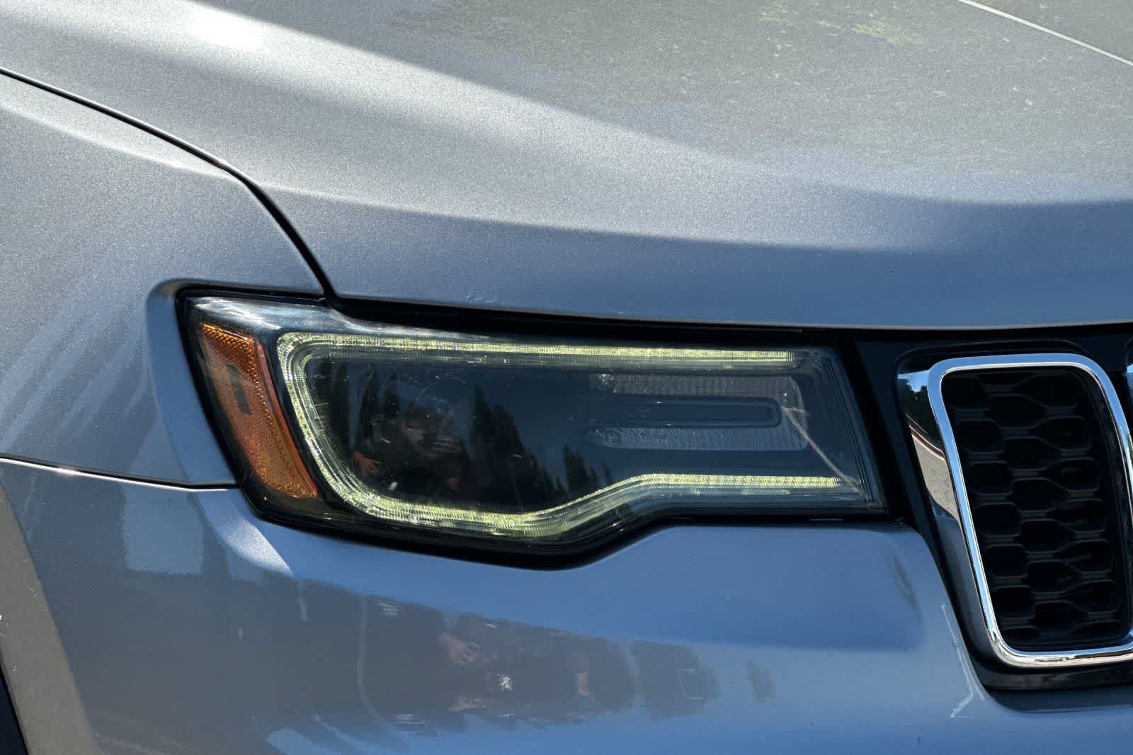 Used 2017 Jeep Grand Cherokee Limited w/ Luxury Group II RWD image 34